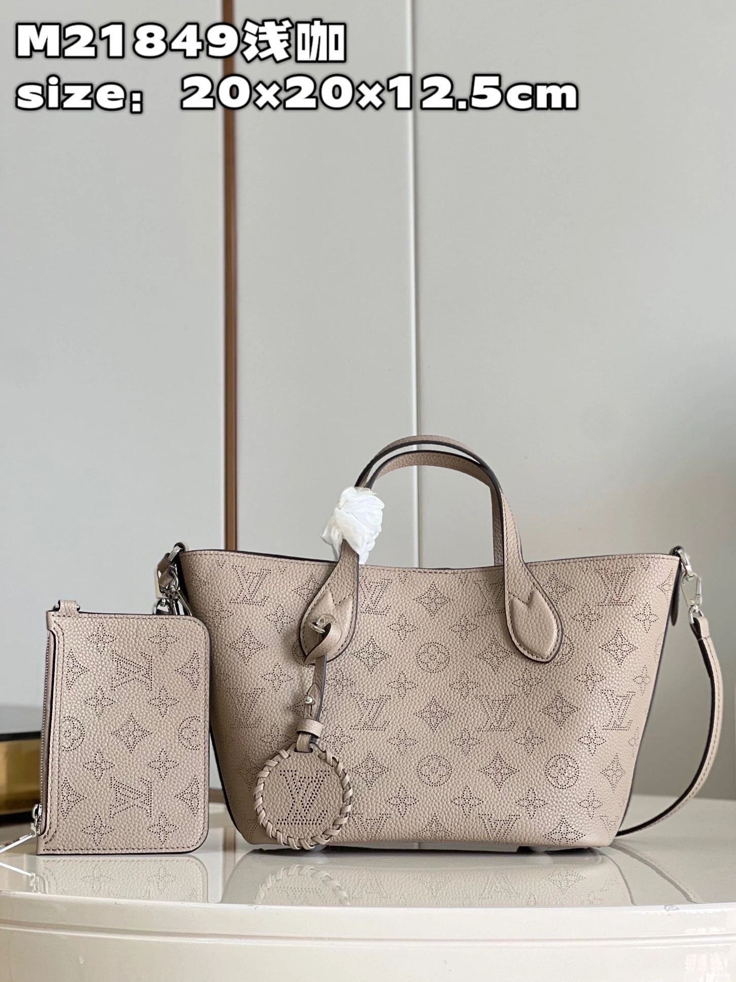 PM BLOSSOM LOUIS VUITTON 0725